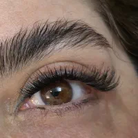 اکستنشن مژه وکاشت مژه ولیفت ولمینیت مژه وابرو|خدمات آرایشگری و زیبایی|اصفهان, ملاصدرا|دیوار