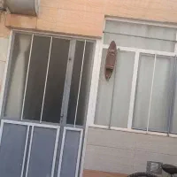 در و پنجره آهنی سنگین و بدون پوسیدگی بدون چهار چوب|مصالح و تجهیزات ساختمان|همدان, |دیوار