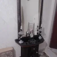 میز اریشی  با اینه وشمعدان