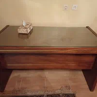 میز اداری به همراه شیشه