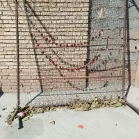 تخت اهنی