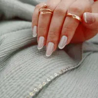 ناخن هاتو بسپر ب من قشنگم|خدمات آرایشگری و زیبایی|تربتحیدریه, داروپخش|دیوار