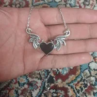 گردنبند قلب بالدار
