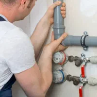 لوله کشی ونصب شیر آلات و رادیاتور