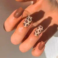 کاشت ناخن و ترمیم.متریال عالی و تخفیف باورنکردنی