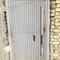 در یک لنگه ساختمان