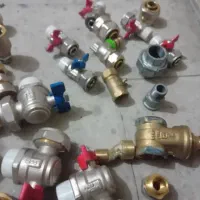 تعدادی شیرآلات و اتصالات پکیج|آبگرمکن، پکیج، شوفاژ|خرمآباد, |دیوار