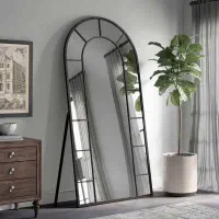 آینه و میز پیشخوان و میله پرده اتاق پرو