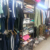 کلیه وسایل مغازه با دکور بفروش می‌رسد