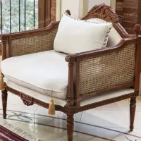 تعمیرات و تولید مبل