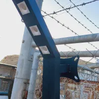 چراغ دیواری باغی|لامپ و چراغ|شیراز, شهرک قمشه|دیوار