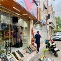 مغازه ۲۳ متری سند ششدانگ ملکیت