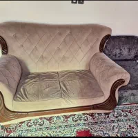 یک دست مبل راحتی همراه کاناپه تی وی