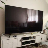 میز زیر تلویزیون سفید در حد نو