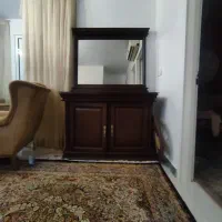 کنسول آینه داره