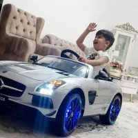 یک ماشین شارژی و یک عدد موتور شارژی