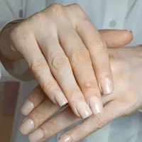 کاشت ناخن 450 بلوار ارم