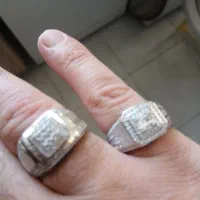 یکعدد انگشتر نقره باروکش طلا سفید عیار ۹۲۵ نو|جواهرات|سمنان, |دیوار