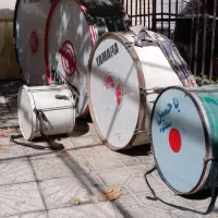 4عدد طبل به سایزهای 120 .100 .75 .50 .و1عدوقل