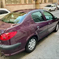 پژو ۲۰۶ مدل ۹۵ تیپ ۵ صندوق دار v8