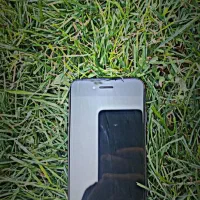 گوشی ایفون ۷تمیز