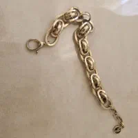 دستبند طلا وزن تقریبی ۱۷.۵ گرم