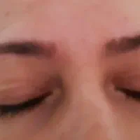 صاحب مژه و ابروی طبیعی خودت باش