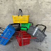 سبد و چرخ خرید پلاستیکی و فلزی