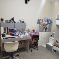 تخت دو طبقه نوجوان همراه با میز تحریر|تخت و سرویس خواب|اصفهان, شیخ طوسی|دیوار