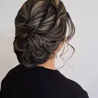 تخفیف ۲۰ درصدی یلدایی میکاپ و شنیون درمنزل|خدمات آرایشگری و زیبایی|مشهد, خواجه ربیع|دیوار