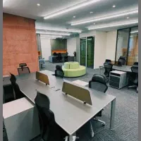 فروشنده و کارشناس فروش