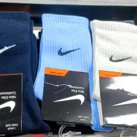 مقداری زیرپوش جوراب مردانه و زنانه و بچه گانه نو|حراج|اسلام‌شهر, زرافشان|دیوار