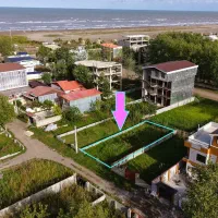 زمین-ساحلی-مسکونی-و-مشرف-به-دریا-با-امتیازات