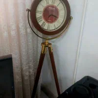 ساعت ایستاده