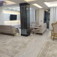 آپارتمان بر خیابان پاسداران