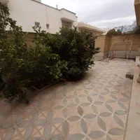 سویت حیاط دار دلباز|اجارهٔ کوتاه‌مدت آپارتمان و سوئیت|شیراز, معالی‌آباد|دیوار