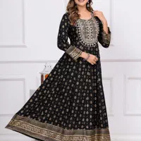پخش کلی و جزئی پوشاک زنانه تولیدی و وارداتی