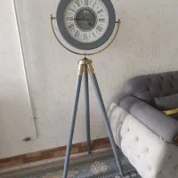 ساعت ایستاده