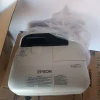 ویدو پرژکتور اپسون با کیفت بالا با کارتن|تلویزیون و پروژکتور|قم, زنبیل آباد|دیوار