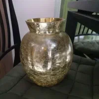 گلدان طلایی