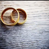 ضامن وبازنشسته با کسر از حقوق