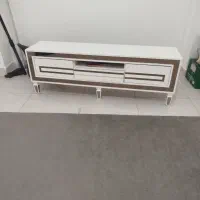 میز تلویزیون و آینه کنسول