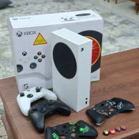 کنسول XBOX Series S دو دسته و کیف در حد نو و آکبند|کنسول، بازی ویدئویی و آنلاین|رشت, گلسار|دیوار
