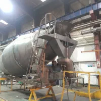 تراک میکسر اهنگری خام ورنگ شده.مستقیم از کارگاه