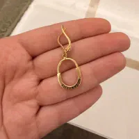 یک لنگه گوشواره طلا گمشده