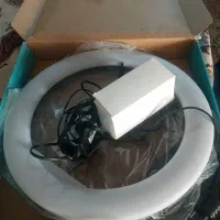 رینگ لایت همراه با پایه