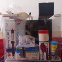 آکواریوم شیشه خم با تمام تجهیزات