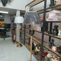 آباژور کنار سالنی