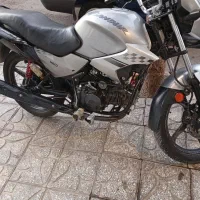 هیرو کلارامو ۱۵۰ سند بنام