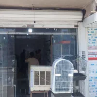 مغازه حاشیه خیابان پورسینا